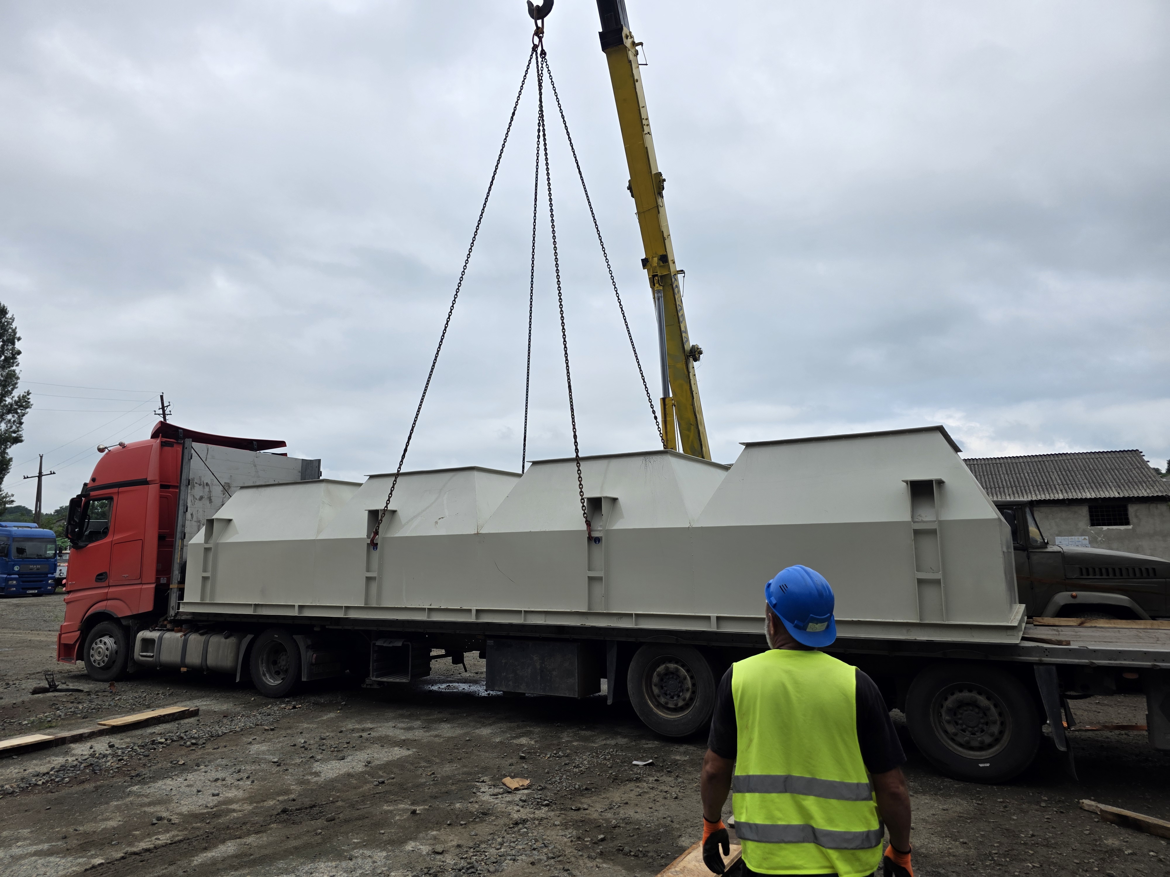 Image of warehouse with pallets and logistics equipment