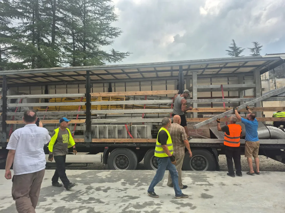 Shipping containers for export and import freight